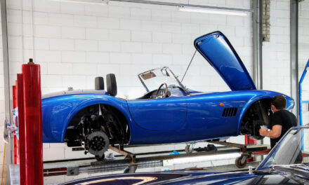 Electric AC Cobra fires up British Motor Show