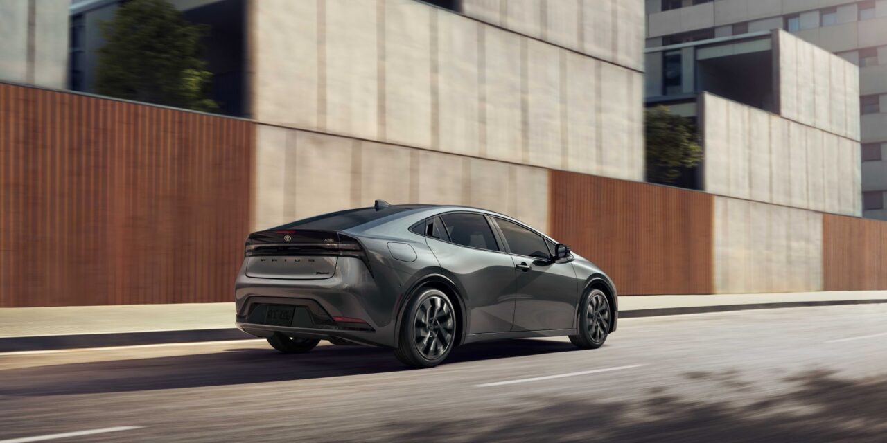 Toyota redesigns Prius for better styling and performance