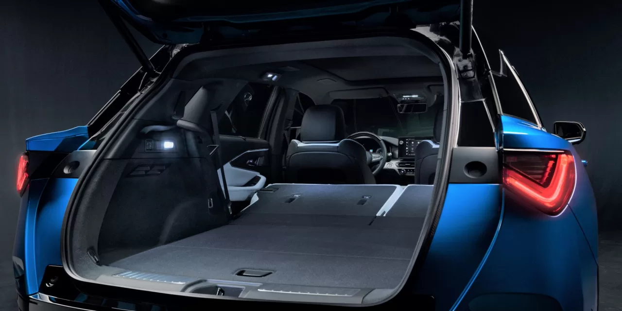 All-electric Acura ZDX coming in early 2024