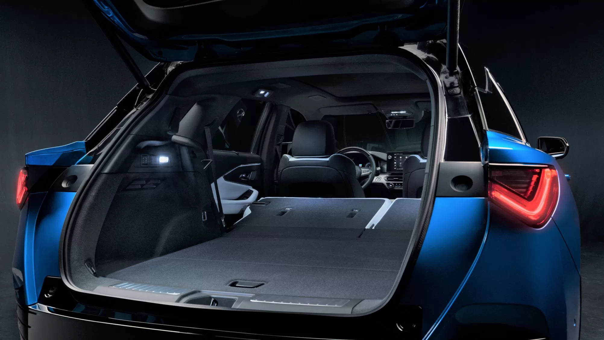 Acura ZDX Type S cargo area.