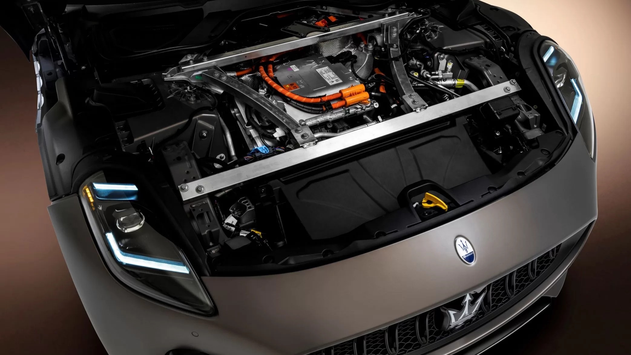 Maserati GranTurismo Folgore underhood.