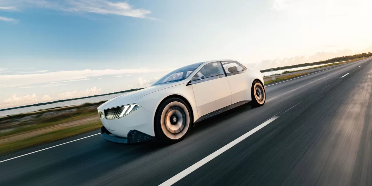 BMW ‘reinvents itself’ with Vision Neue Klasse