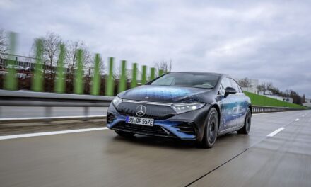 Mercedes-Benz begins road testing solid-state batteries using Factorial cells